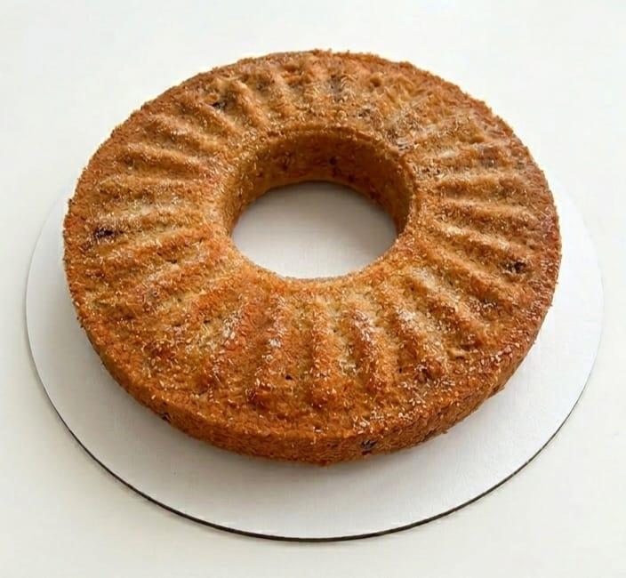 Raisin cake